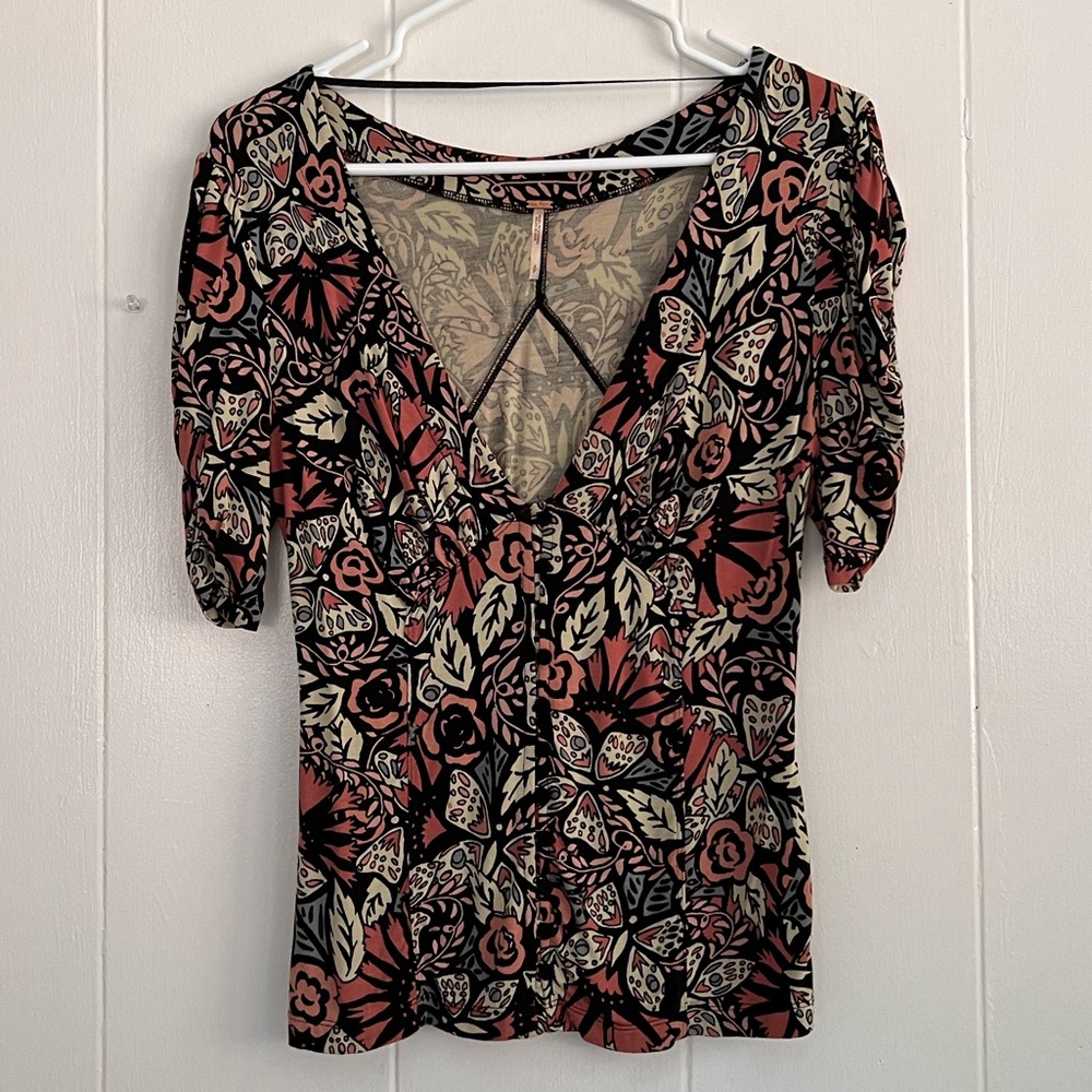 Free People patterned stretchy top size S
